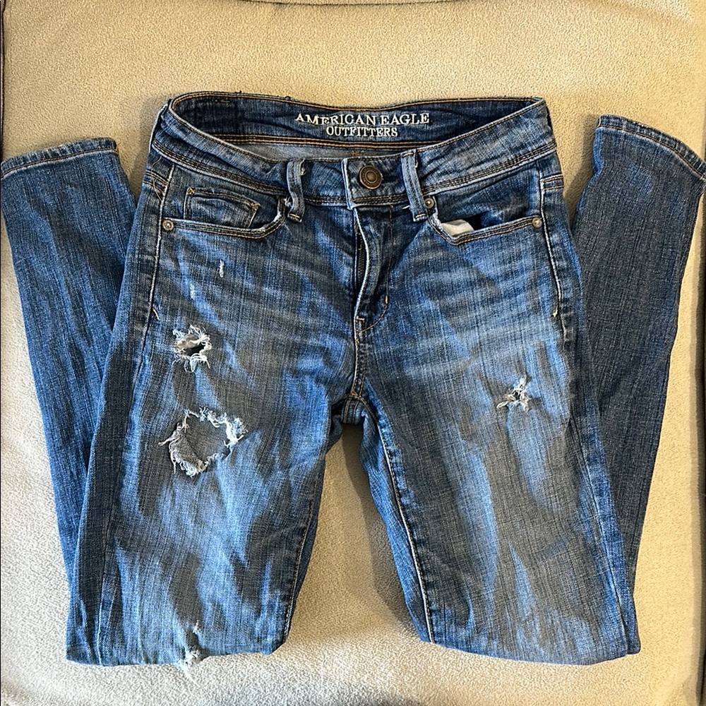 American Eagle Outfitters Women's Blue Distressed Skinny Jeans